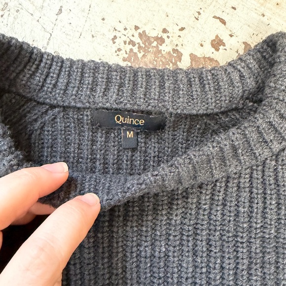 Quince 100% Organic Cotton Fisherman Crew Sweater. M - Picture 3 of 4